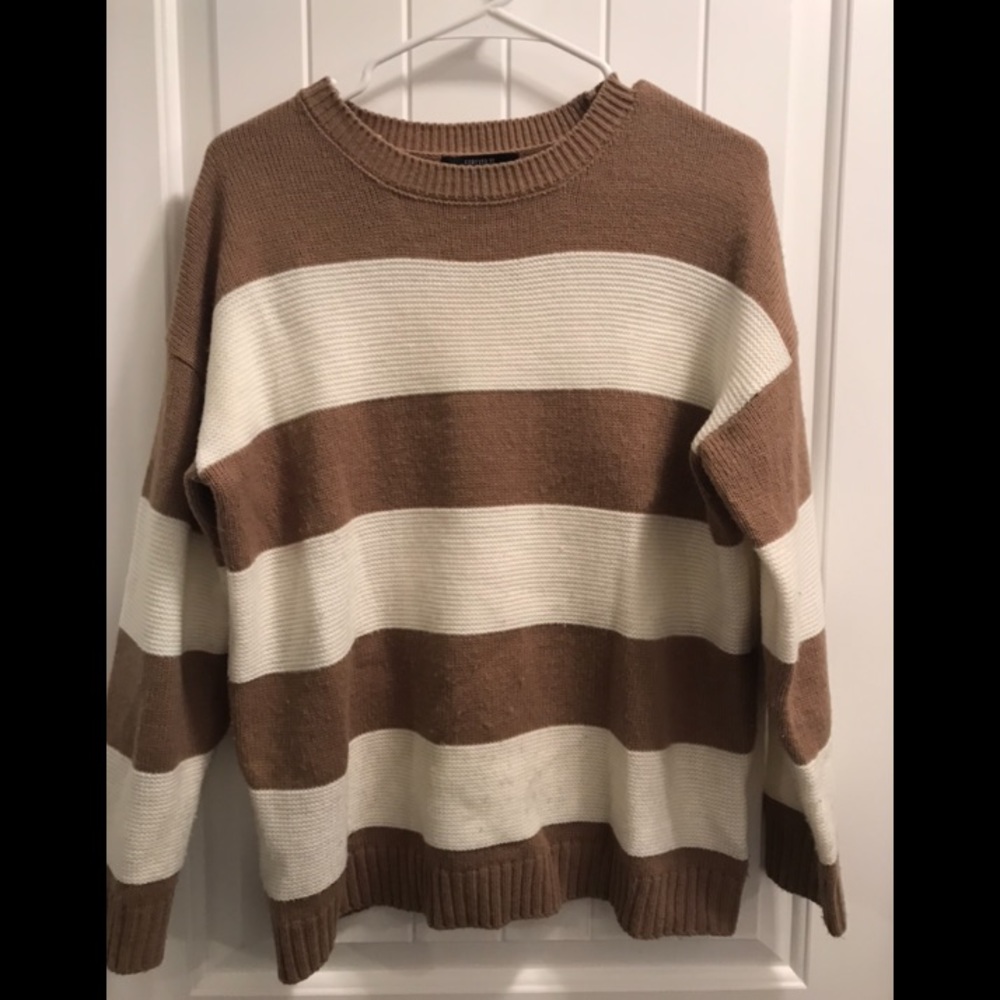 Baggy brown and white striped sweater